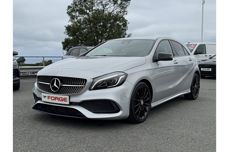 Mercedes-Benz 2.1 A200d AMG Line (Premium) Hatchback 5dr Diesel 7G-DCT Euro 6 (s/s) (136 ps)