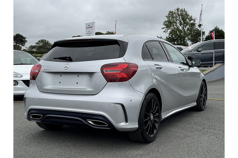 Mercedes-Benz 2.1 A200d AMG Line (Premium) Hatchback 5dr Diesel 7G-DCT Euro 6 (s/s) (136 ps)