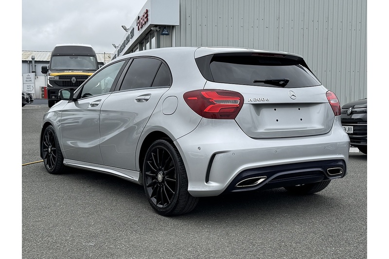 Mercedes-Benz 2.1 A200d AMG Line (Premium) Hatchback 5dr Diesel 7G-DCT Euro 6 (s/s) (136 ps)