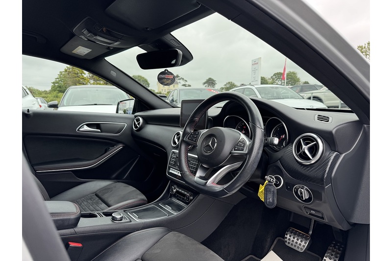 Mercedes-Benz 2.1 A200d AMG Line (Premium) Hatchback 5dr Diesel 7G-DCT Euro 6 (s/s) (136 ps)