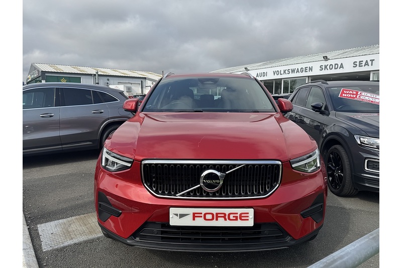 Volvo B3 MHEV Core SUV 2.0 Automatic Petrol Hybrid