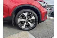 23/23 Volvo XC40 B3 MHEV Core SUV 2.0 Automatic Petrol Hybrid