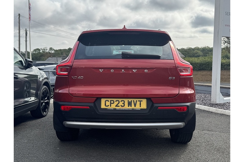 Volvo B3 MHEV Core SUV 2.0 Automatic Petrol Hybrid