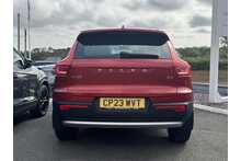 23/23 Volvo XC40 B3 MHEV Core SUV 2.0 Automatic Petrol Hybrid