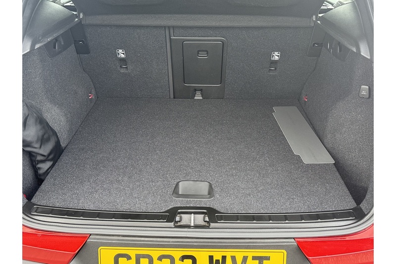 Volvo B3 MHEV Core SUV 2.0 Automatic Petrol Hybrid