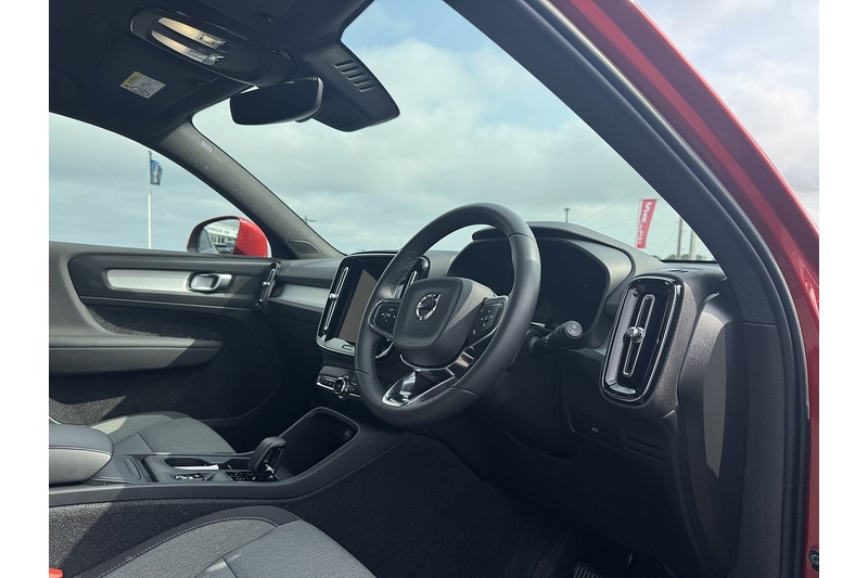 Volvo B3 MHEV Core SUV 2.0 Automatic Petrol Hybrid