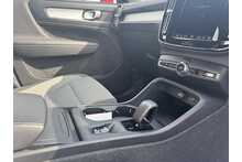 23/23 Volvo XC40 B3 MHEV Core SUV 2.0 Automatic Petrol Hybrid
