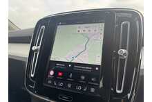 23/23 Volvo XC40 B3 MHEV Core SUV 2.0 Automatic Petrol Hybrid