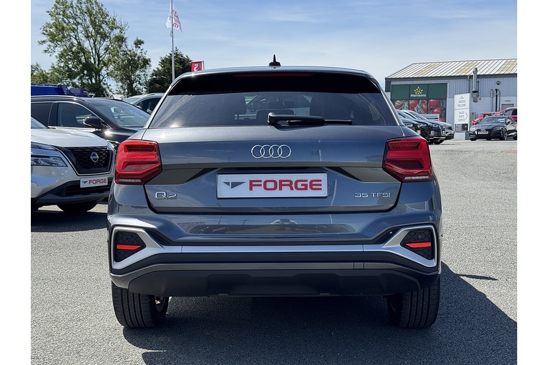Audi 1.5 TFSI CoD 35 S line SUV 5dr Petrol S Tronic Euro 6 (s/s) (150 ps)