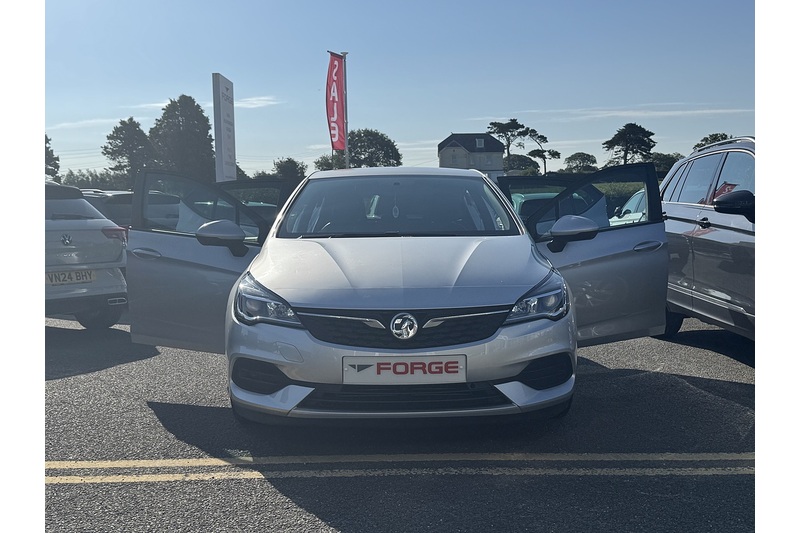 Vauxhall 1.2 Turbo Business Edition Nav Hatchback 5dr Petrol Manual Euro 6 (s/s) (110 ps)
