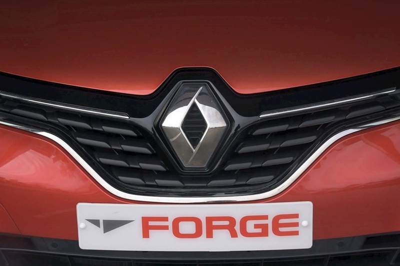 Renault 1.5 dCi ENERGY Signature X Nav SUV 5dr Diesel Manual Euro 6 (s/s) (90 ps)