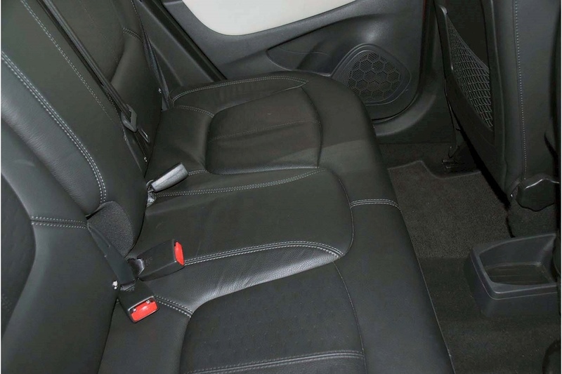 Renault 1.5 dCi ENERGY Signature X Nav SUV 5dr Diesel Manual Euro 6 (s/s) (90 ps)
