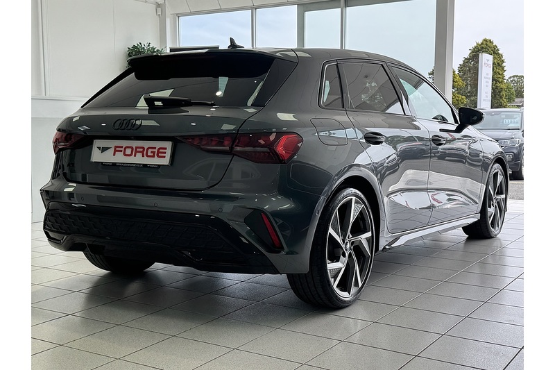 Audi 1.5 TFSI 35 Black Edition Sportback 5dr Petrol S Tronic Euro 6 (s/s) (150 ps)