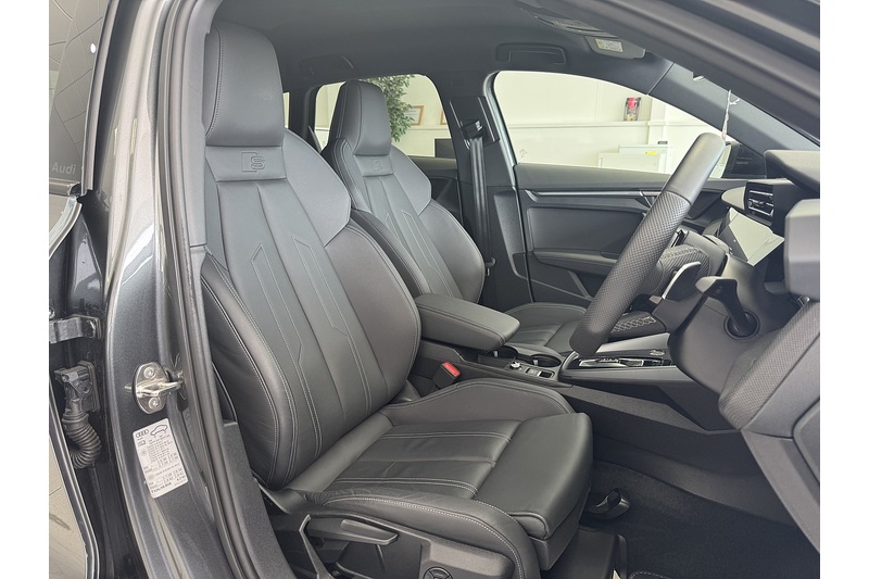 Audi 1.5 TFSI 35 Black Edition Sportback 5dr Petrol S Tronic Euro 6 (s/s) (150 ps)