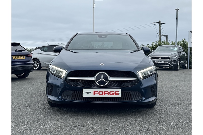 Mercedes-Benz 1.3 A180 Sport Edition (Executive) Hatchback 5dr Petrol 7G-DCT Euro 6 (s/s) (136 ps)