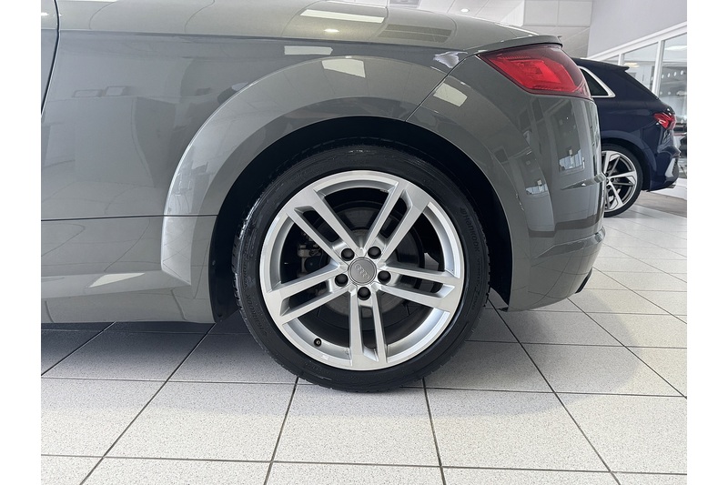Audi 2.0 TFSI 40 Sport Roadster 2dr Petrol S Tronic Euro 6 (s/s) (197 ps)