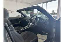 23/23 Audi TT 2.0 TFSI 40 Sport Roadster 2dr Petrol S Tronic 197 ps