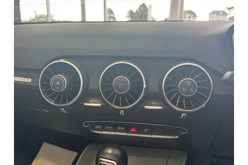 Audi 2.0 TFSI 40 Sport Roadster 2dr Petrol S Tronic Euro 6 (s/s) (197 ps)