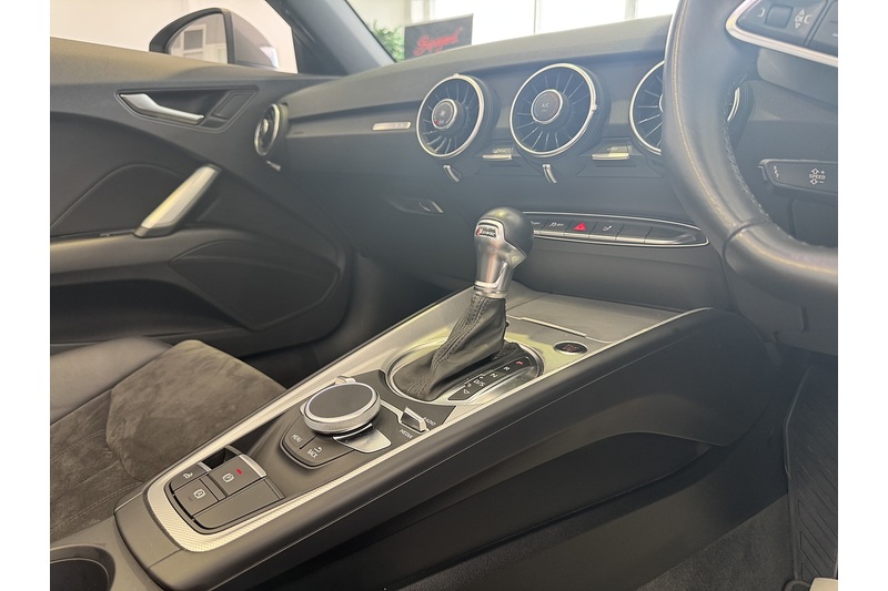 Audi 2.0 TFSI 40 Sport Roadster 2dr Petrol S Tronic Euro 6 (s/s) (197 ps)