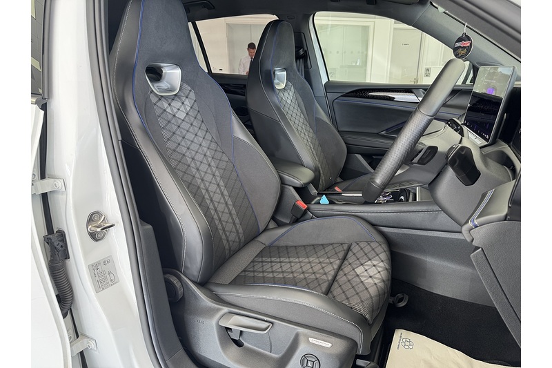 Volkswagen 1.5 eTSI MHEV R-Line Launch Edition SUV 5dr Petrol Hybrid DSG Euro 6 (s/s) (150 ps)
