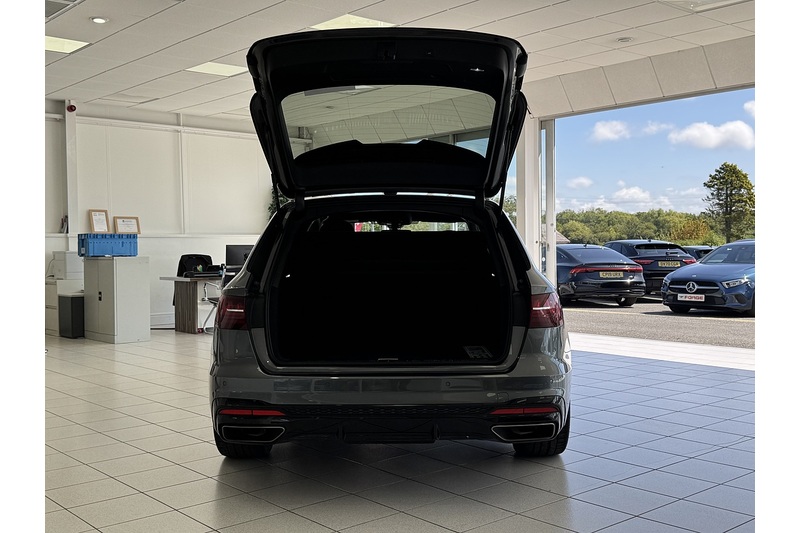 Audi 2.0 TFSI 40 Black Edition Estate 5dr Petrol S Tronic Euro 6 (s/s) (204 ps)