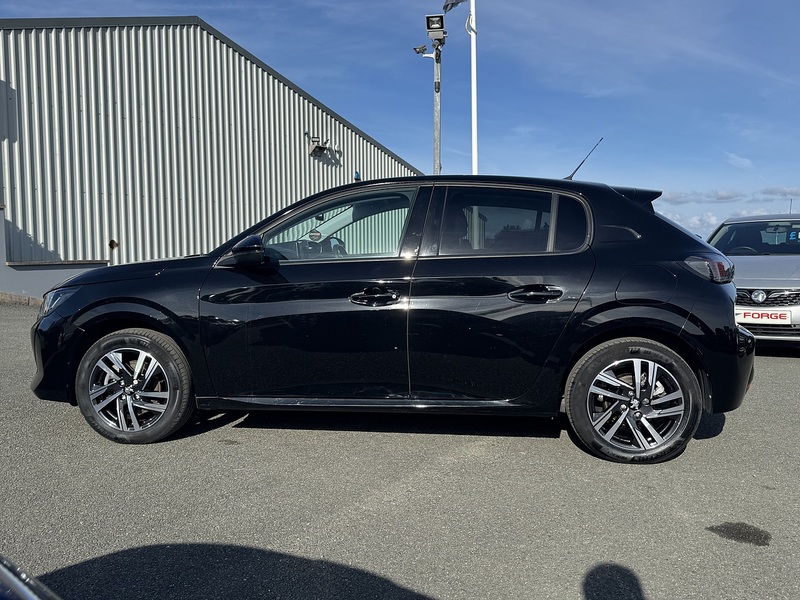 Peugeot 1.5 BlueHDi Allure Premium Hatchback 5dr Diesel Manual Euro 6 (s/s) (100 ps)