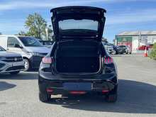 22/22 Peugeot 208 1.5 BlueHDi Allure Premium Manual 100 ps
