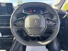 22/22 Peugeot 208 1.5 BlueHDi Allure Premium Manual 100 ps
