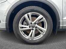 75/25 Volkswagen T-Roc 2.0 TDI R-Line Diesel DSG 150 ps