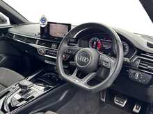 20/20 Audi A4 2.0 TFSI 35 Black Edition Estate 5dr Petrol S Tronic Euro 6 (s/s) (150 ps)