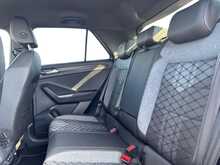 22/22 Volkswagen T-Roc 2.0 TDI R-Line Diesel DSG 150 ps