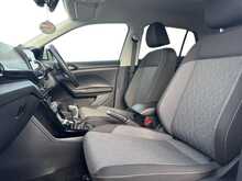 25/25 Volkswagen T-Cross TSI Match 1.0 DSG 110PS