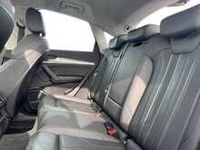 22/22 Audi Q5 2.0 TDI 40 Sport Sportback Diesel S Tronic quattro 204 ps