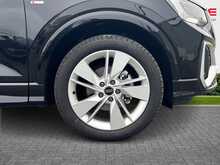 26/26 Audi Q2 TFSI CoD S line