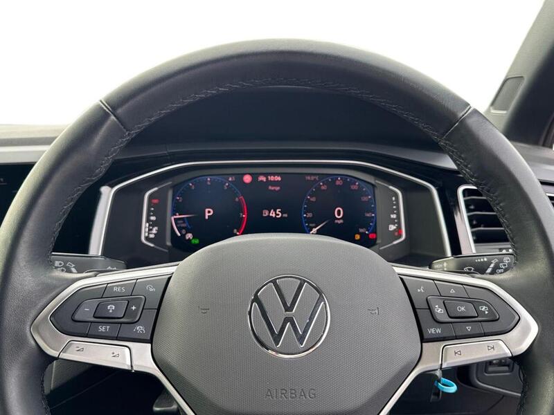 Volkswagen 1.0 TSI R-Line Hatchback 5dr Petrol DSG Euro 6 (s/s) (110 ps)