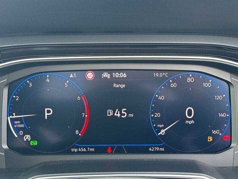 Volkswagen 1.0 TSI R-Line Hatchback 5dr Petrol DSG Euro 6 (s/s) (110 ps)