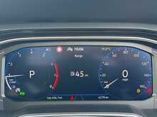 24/74 Volkswagen Polo 1.0 TSI R-Line Petrol DSG  (110 ps)