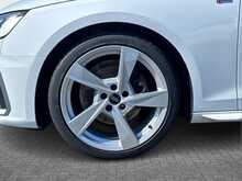 23/73 Audi A4 Avant TDI S line