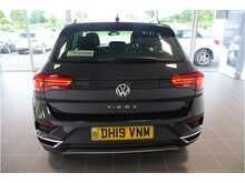 19/19 Volkswagen T-Roc 2.0 TDI SE 150PS 6 SPEED MANUAL SUV 5dr