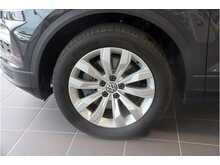 19/19 Volkswagen T-Roc 2.0 TDI SE 150PS 6 SPEED MANUAL SUV 5dr
