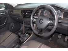 19/19 Volkswagen T-Roc 2.0 TDI SE 150PS 6 SPEED MANUAL SUV 5dr