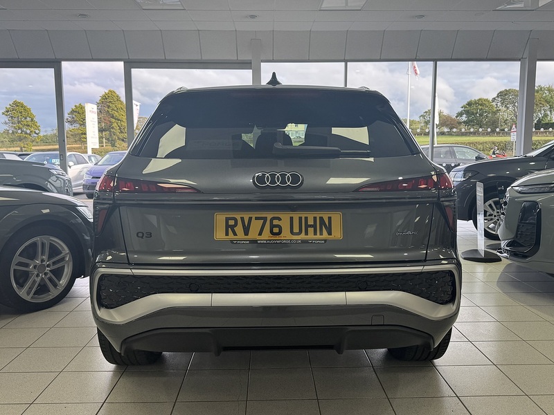 Audi Tfsi Quattro S Line 2.0 5dr Estate S- Line Petrol