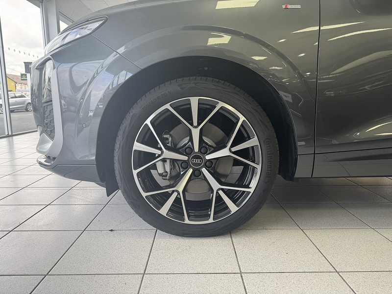 Audi Tfsi Quattro S Line 2.0 5dr Estate S- Line Petrol