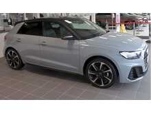 22/22 Audi A1 TFSI Black Edition