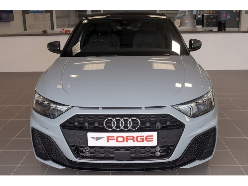Audi 1.5 TFSI 35 Black Edition Sportback 5dr Petrol S Tronic Euro 6 (s/s) (150 ps)