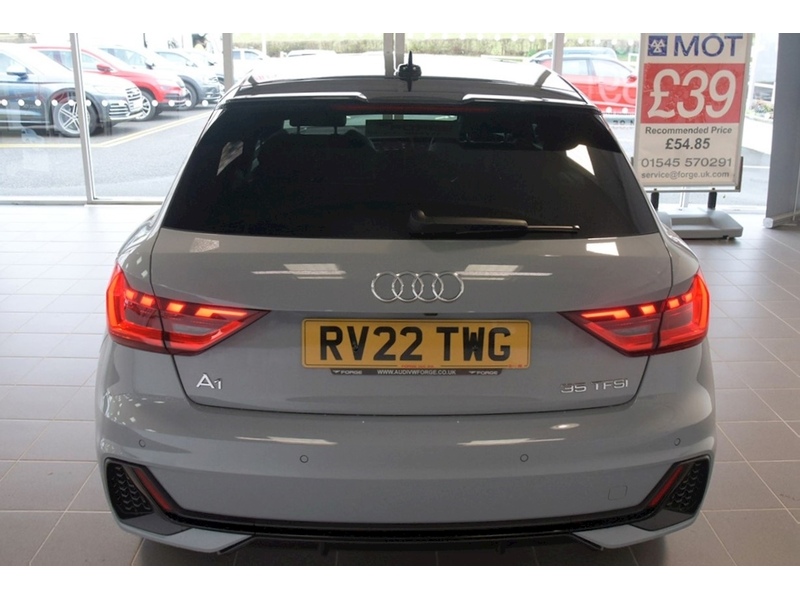 Audi 1.5 TFSI 35 Black Edition Sportback 5dr Petrol S Tronic Euro 6 (s/s) (150 ps)