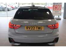 22/22 Audi A1 TFSI Black Edition