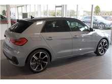22/22 Audi A1 TFSI Black Edition