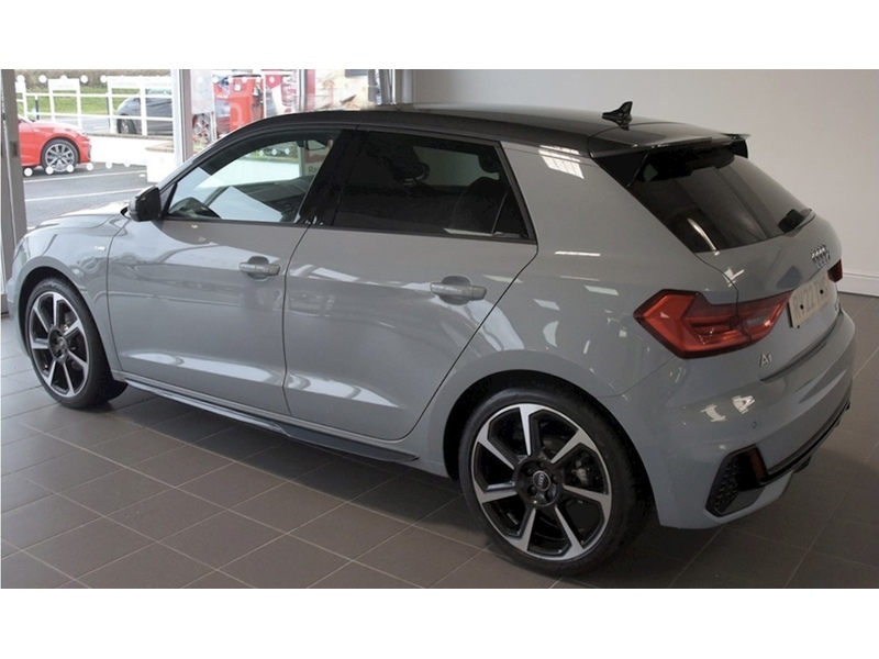 Audi 1.5 TFSI 35 Black Edition Sportback 5dr Petrol S Tronic Euro 6 (s/s) (150 ps)