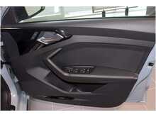 22/22 Audi A1 TFSI Black Edition